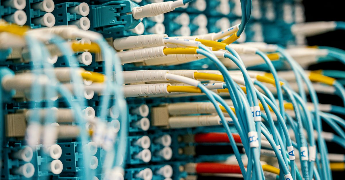 Atlas Cable Sur: capabilities